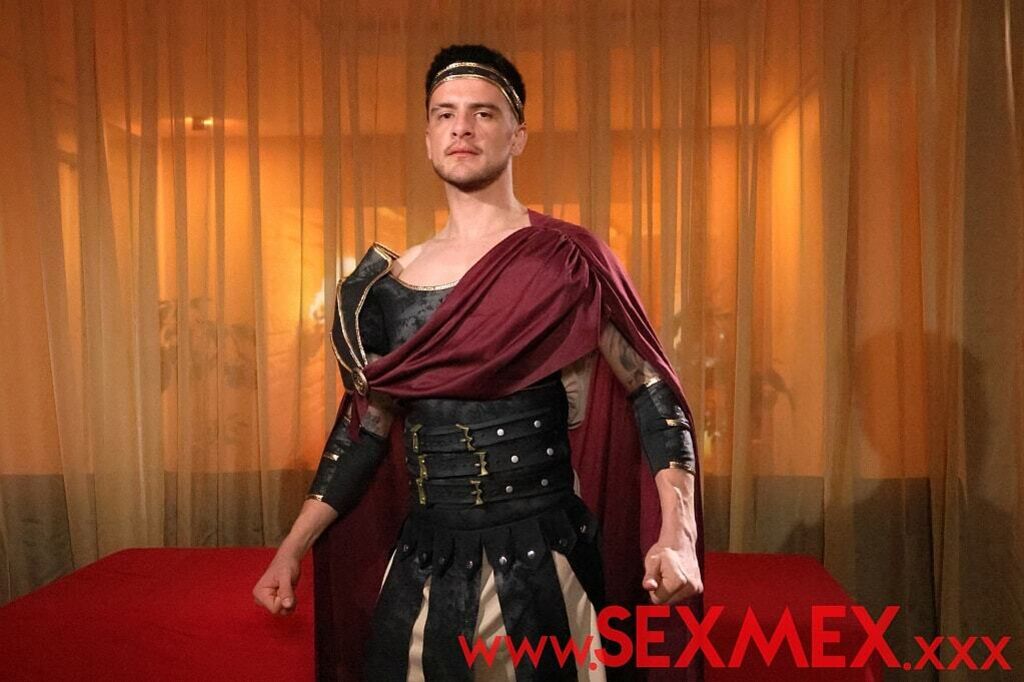 CAESAR'S WIFE . Karol Jaramillo