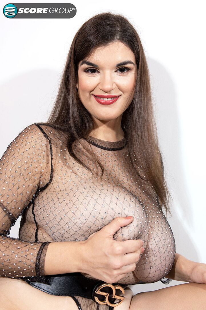 Jenni Noble pops her top