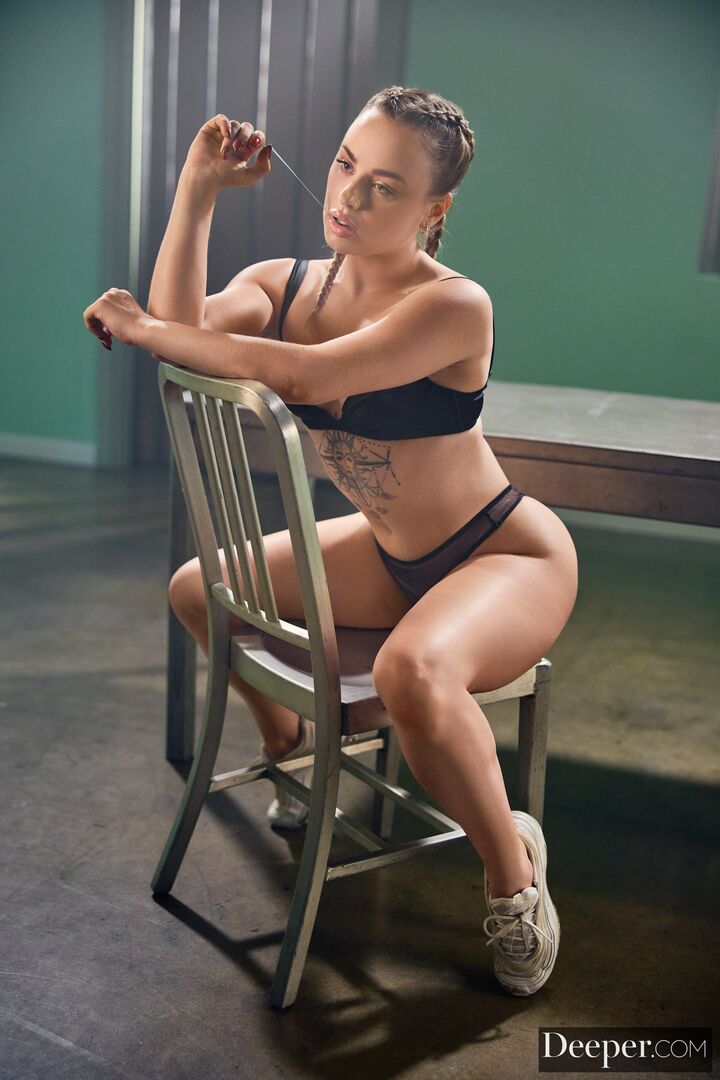 Spread Your Legs 2701