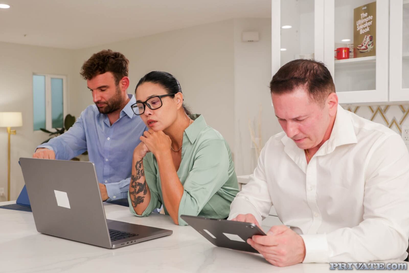 What to do when your boss calls an urgent meeting