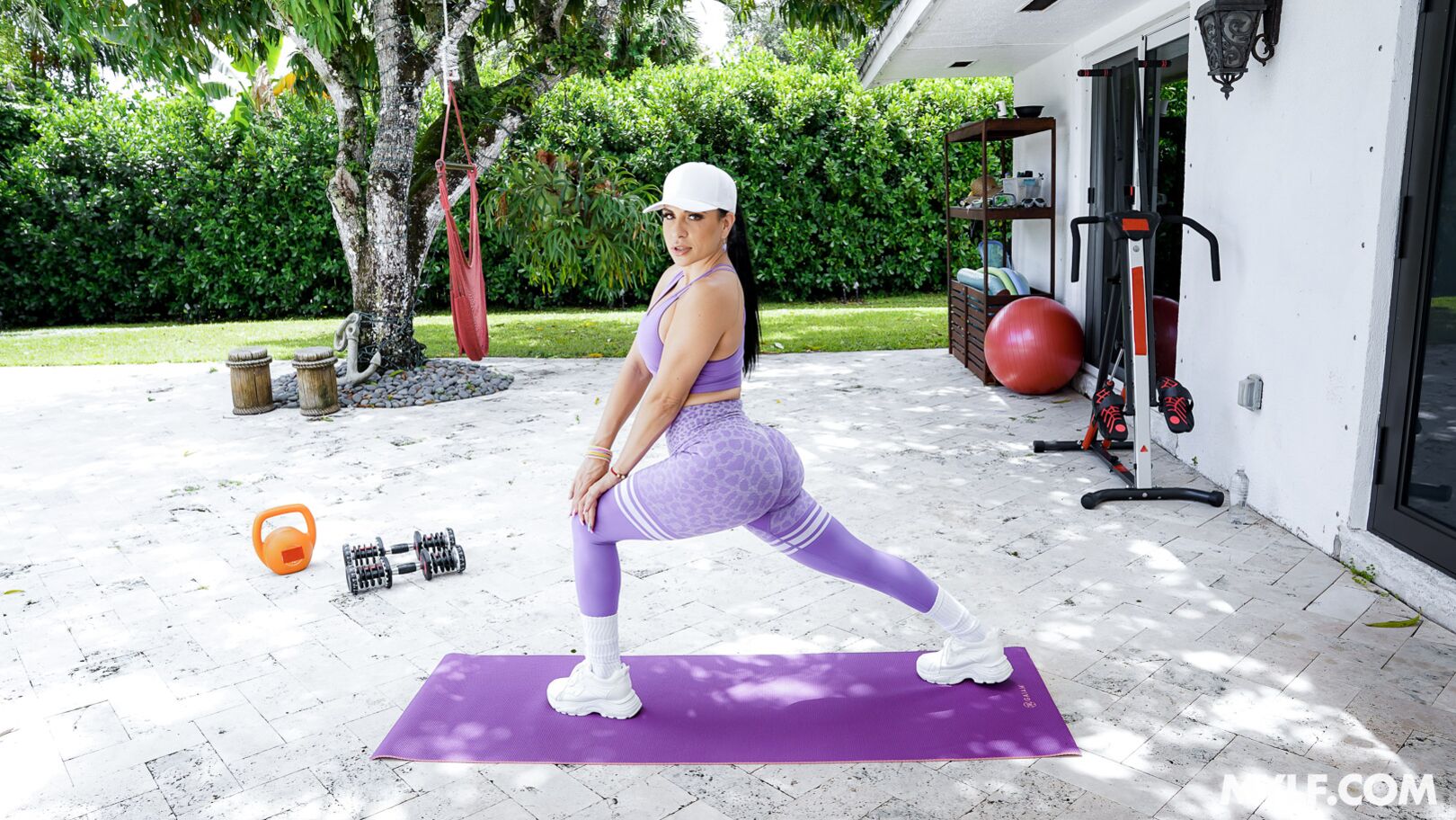 Perfect Ass, Perfect Form