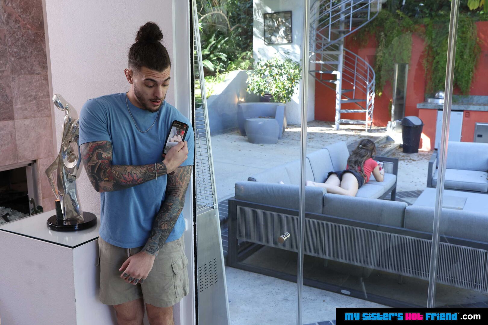 Serena Sterling poses for nudes for her friend's horny brother