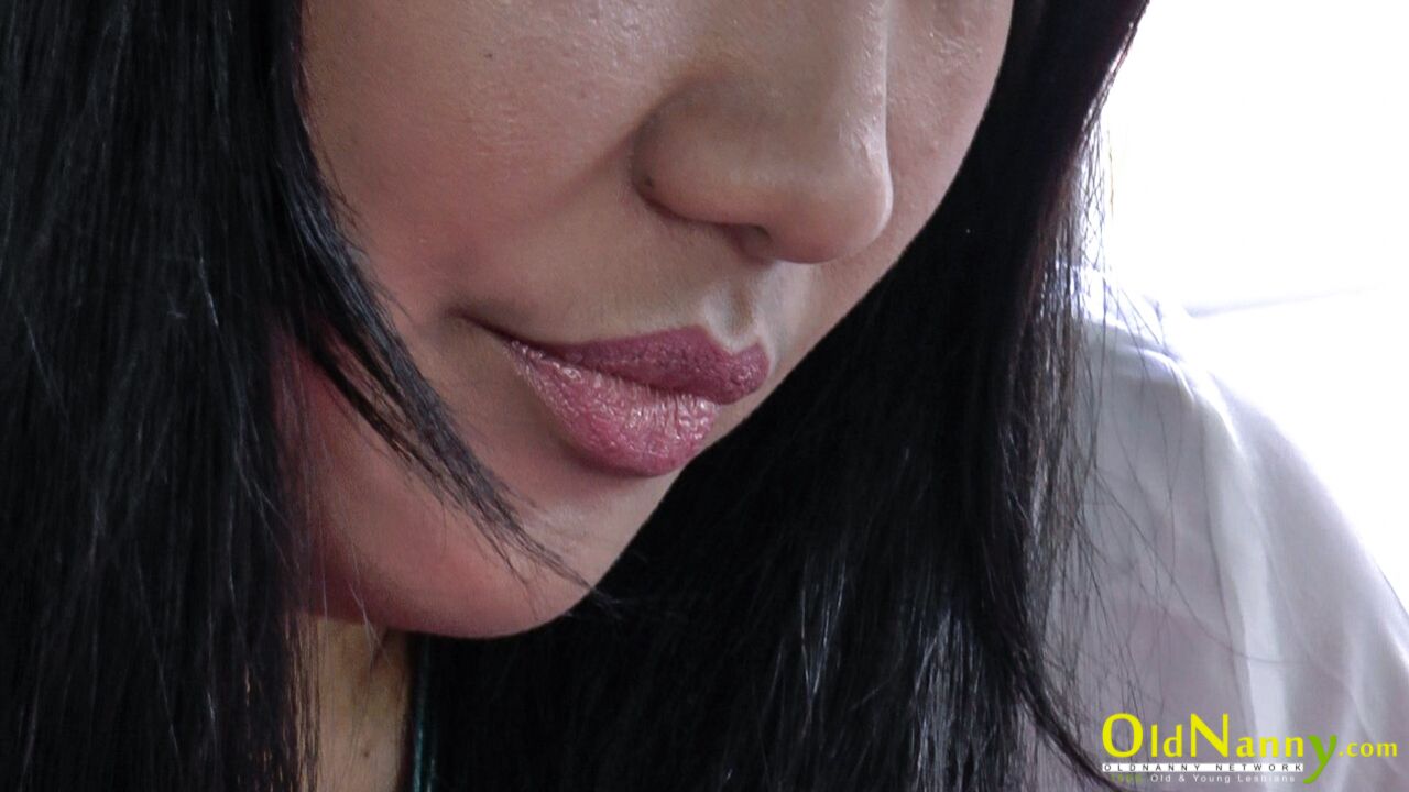 LACEY HAS SEX WITH LESBIAN PHILIPPINE WIFE