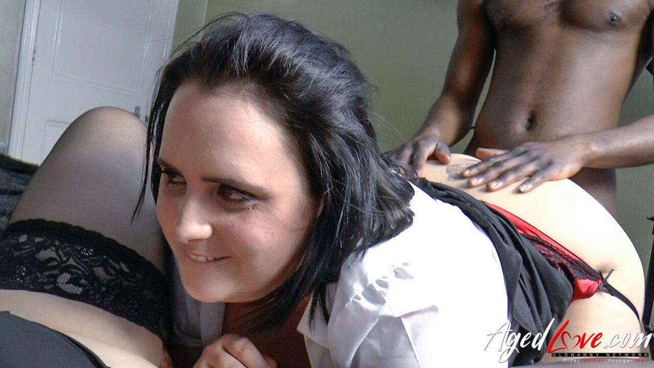 TWO BRITISH WOMEN FUCKED BY BLACK GUY