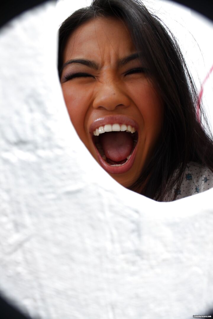 Asian Shows You How She Works A Glory Hole