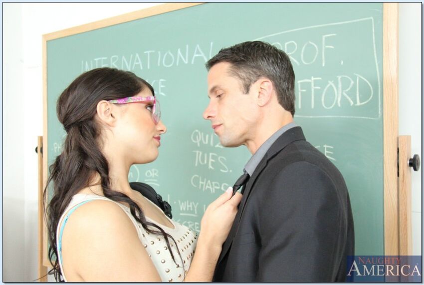 Scarlet Banks fucking in the classroom with her innie pussy