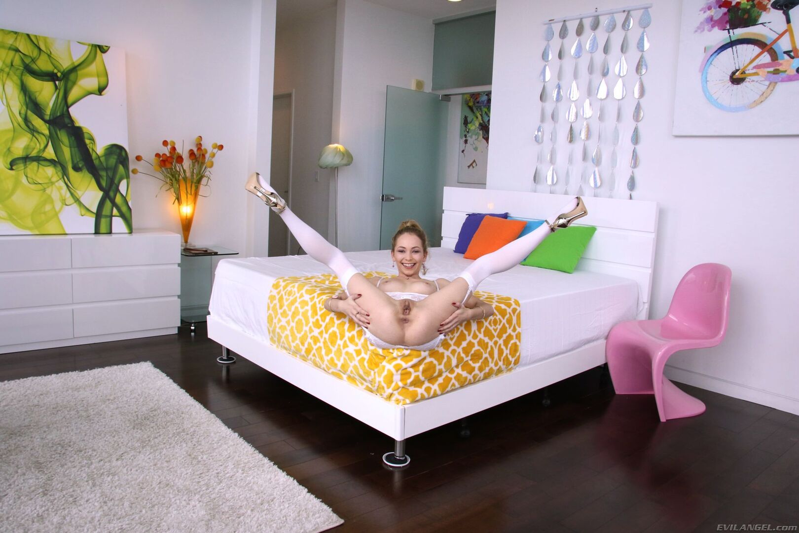 Petite Angel's Anal Adventure