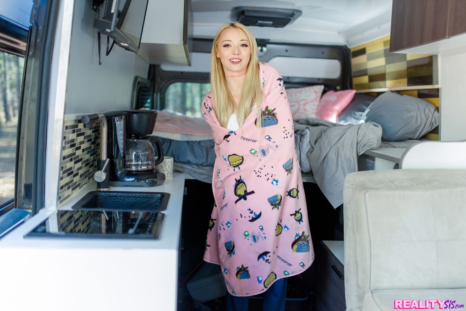 Unleashed In The Van - S8:E2