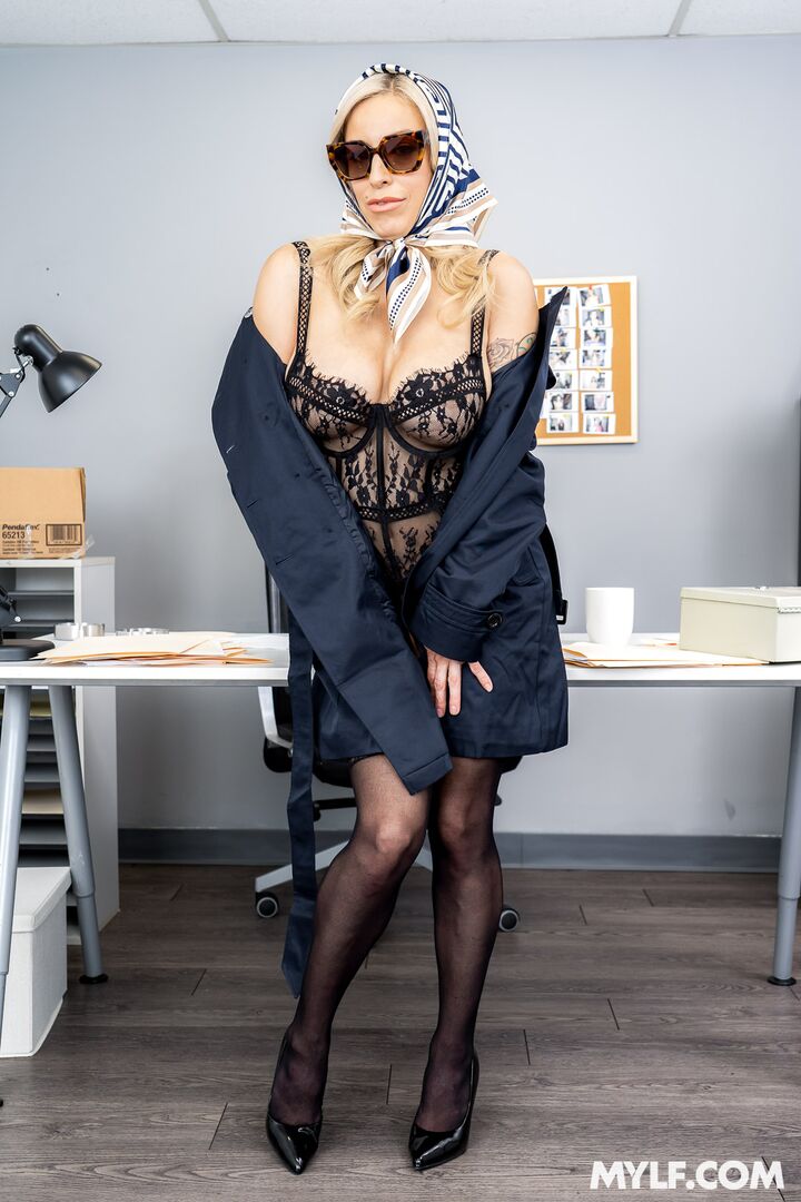 Concept: Private Dick Lab