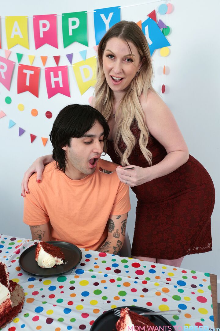 Moms Birthday Surprise - S6:E3