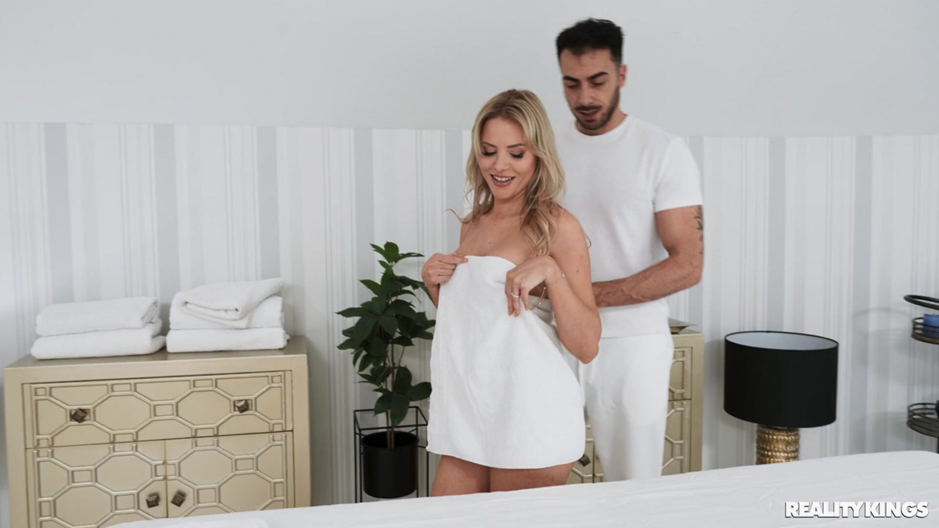 Massage My Tits, Now!