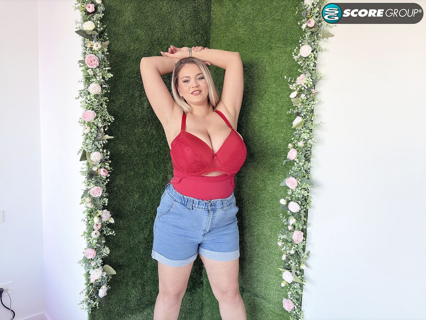 Erin Star: For Whom the Tits Clap