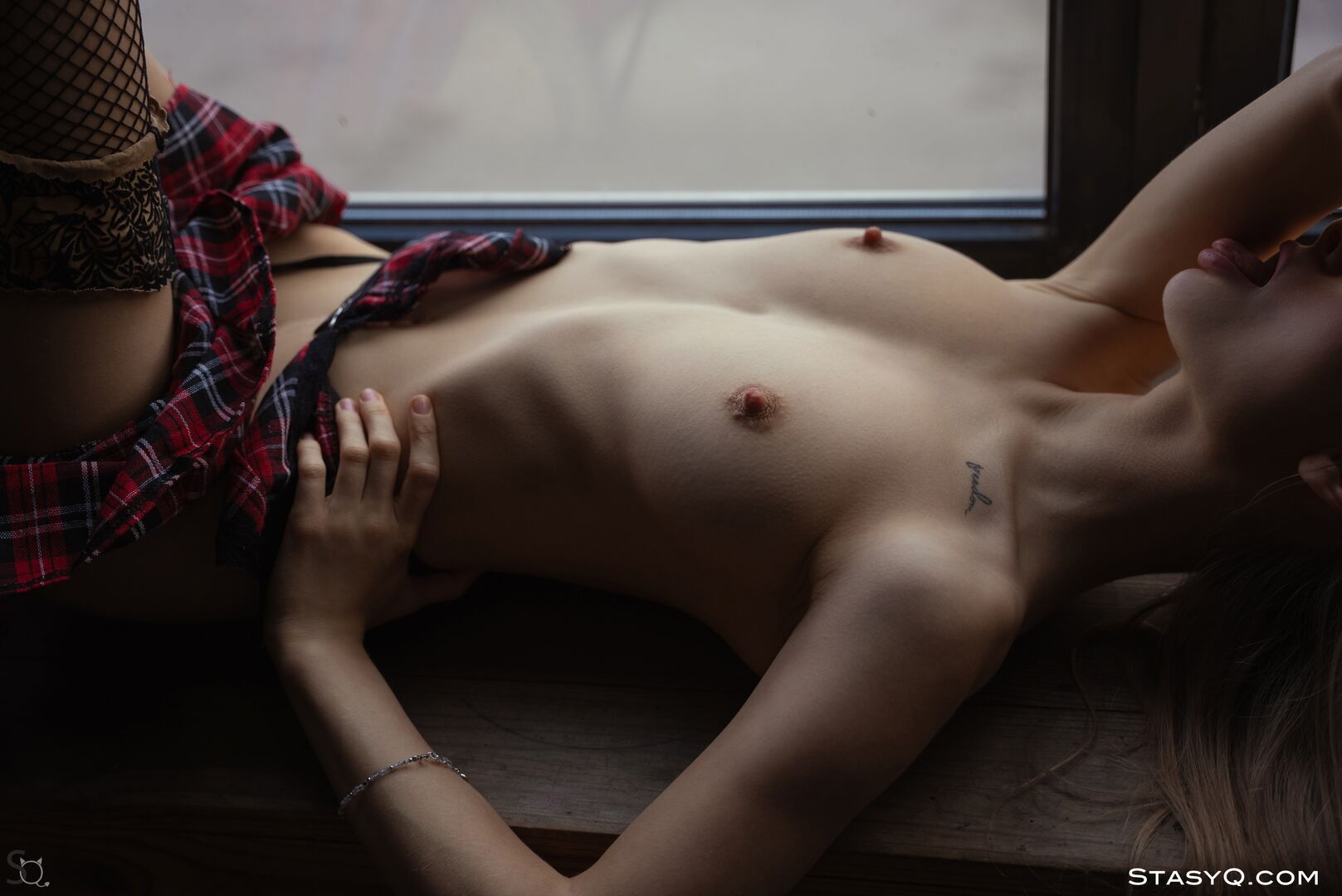 Xenia Blonde Video Release StasyQ 638