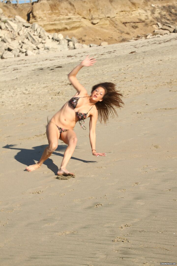 A Day Of Yoga At The Beach Turns Into Blissful Fucking