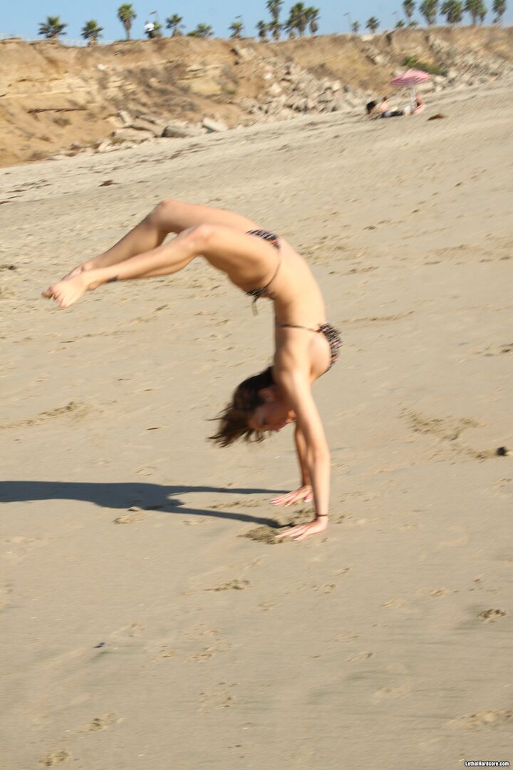 A Day Of Yoga At The Beach Turns Into Blissful Fucking