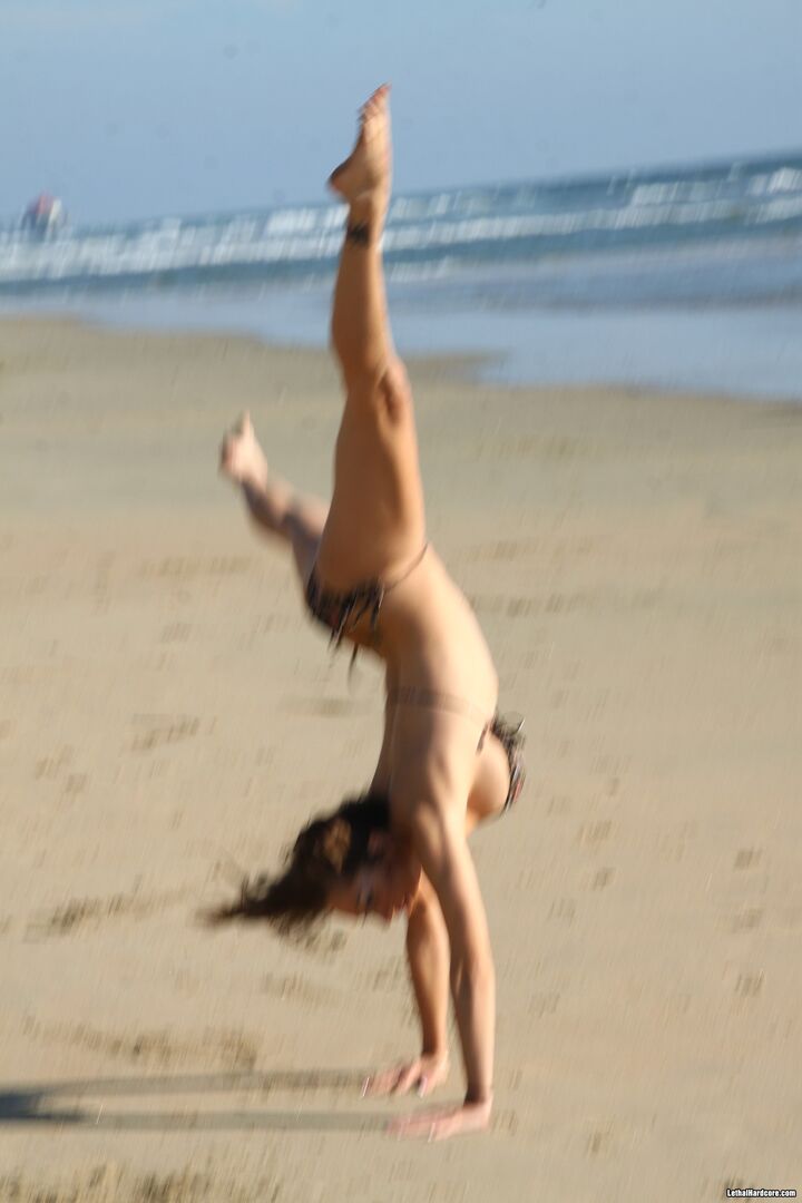 A Day Of Yoga At The Beach Turns Into Blissful Fucking