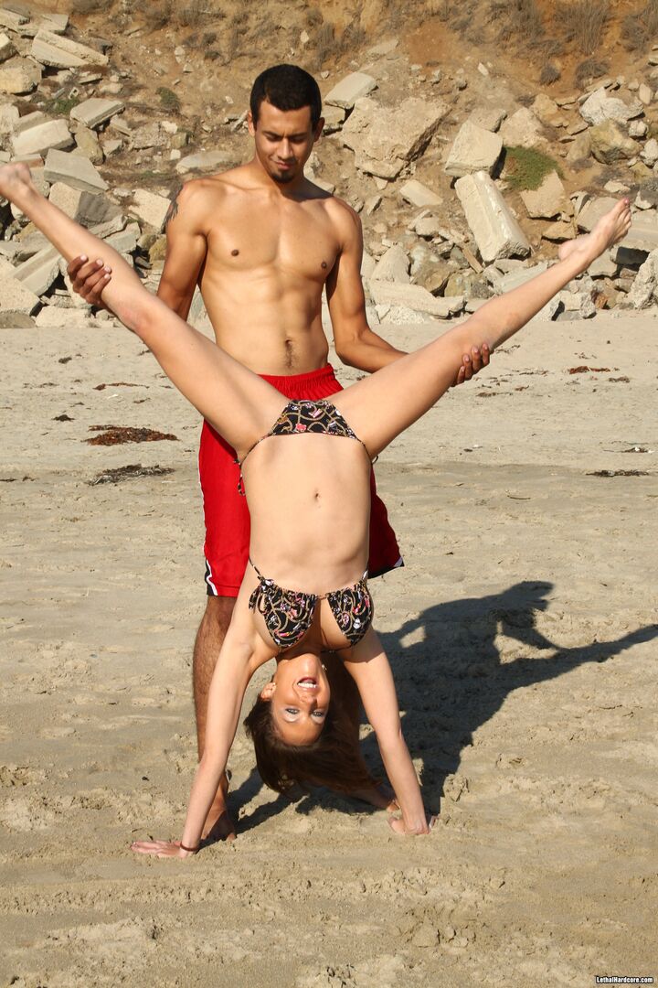 A Day Of Yoga At The Beach Turns Into Blissful Fucking