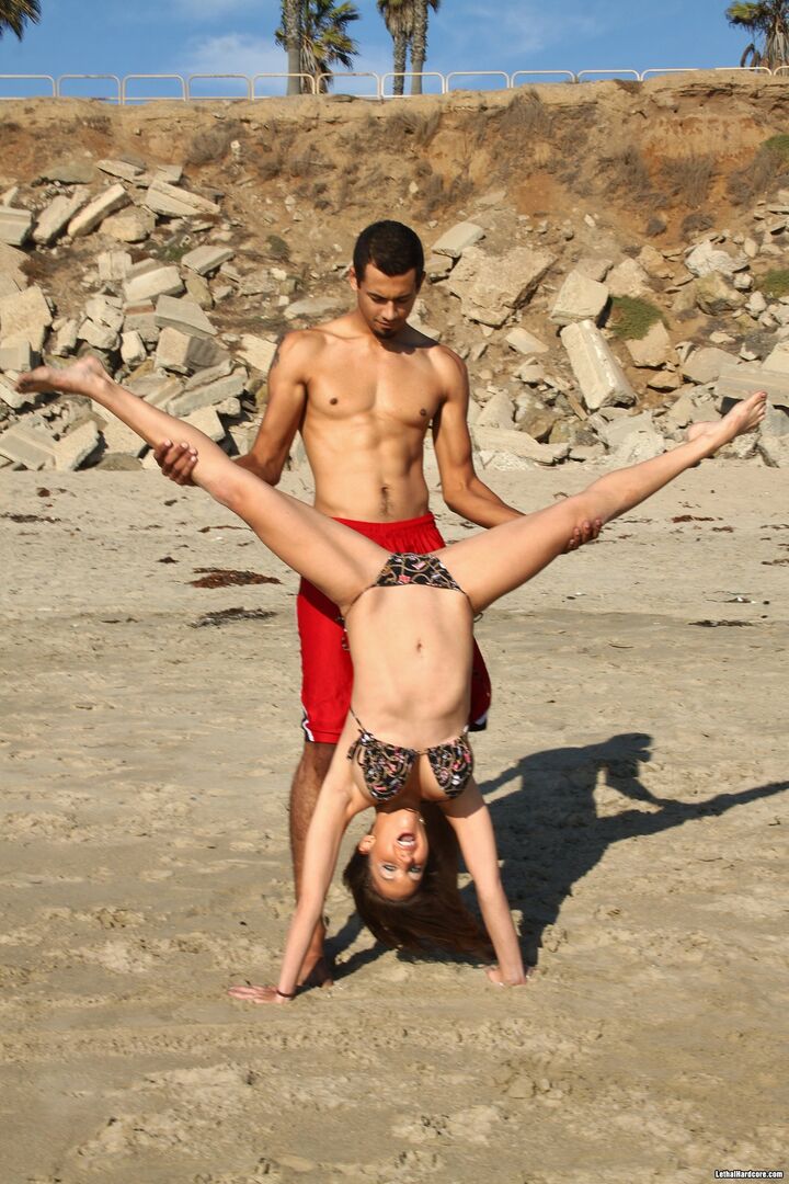 A Day Of Yoga At The Beach Turns Into Blissful Fucking