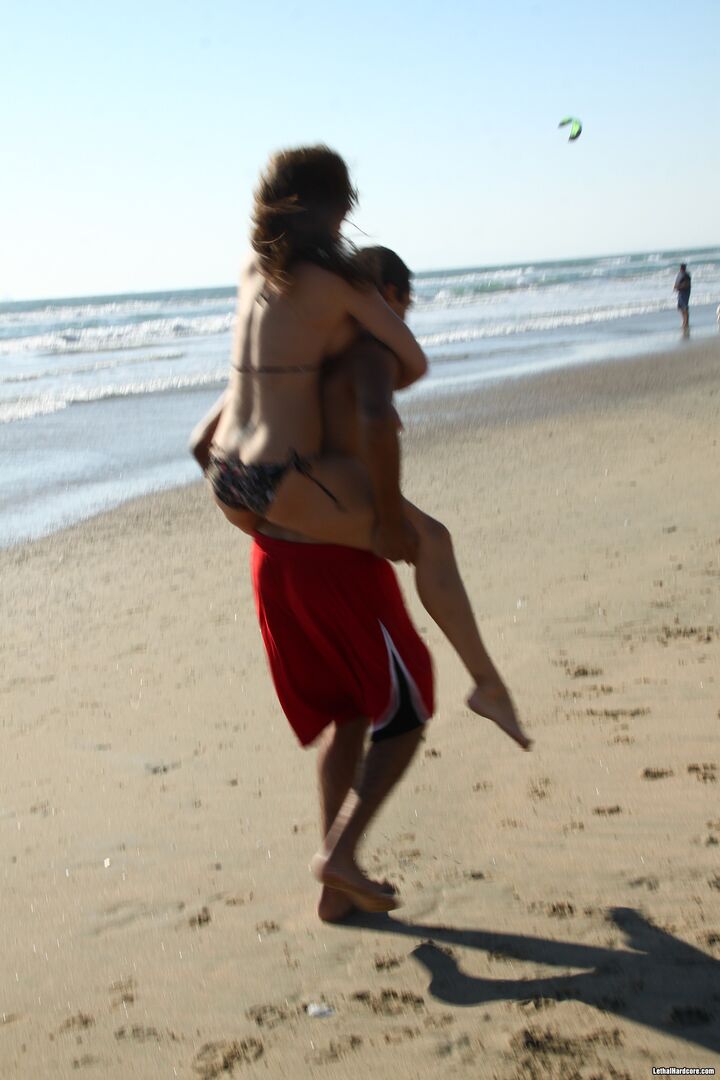 A Day Of Yoga At The Beach Turns Into Blissful Fucking