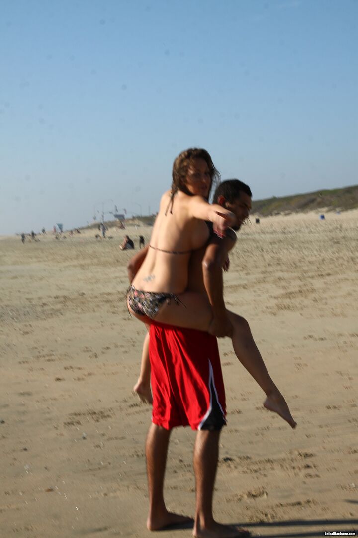 A Day Of Yoga At The Beach Turns Into Blissful Fucking