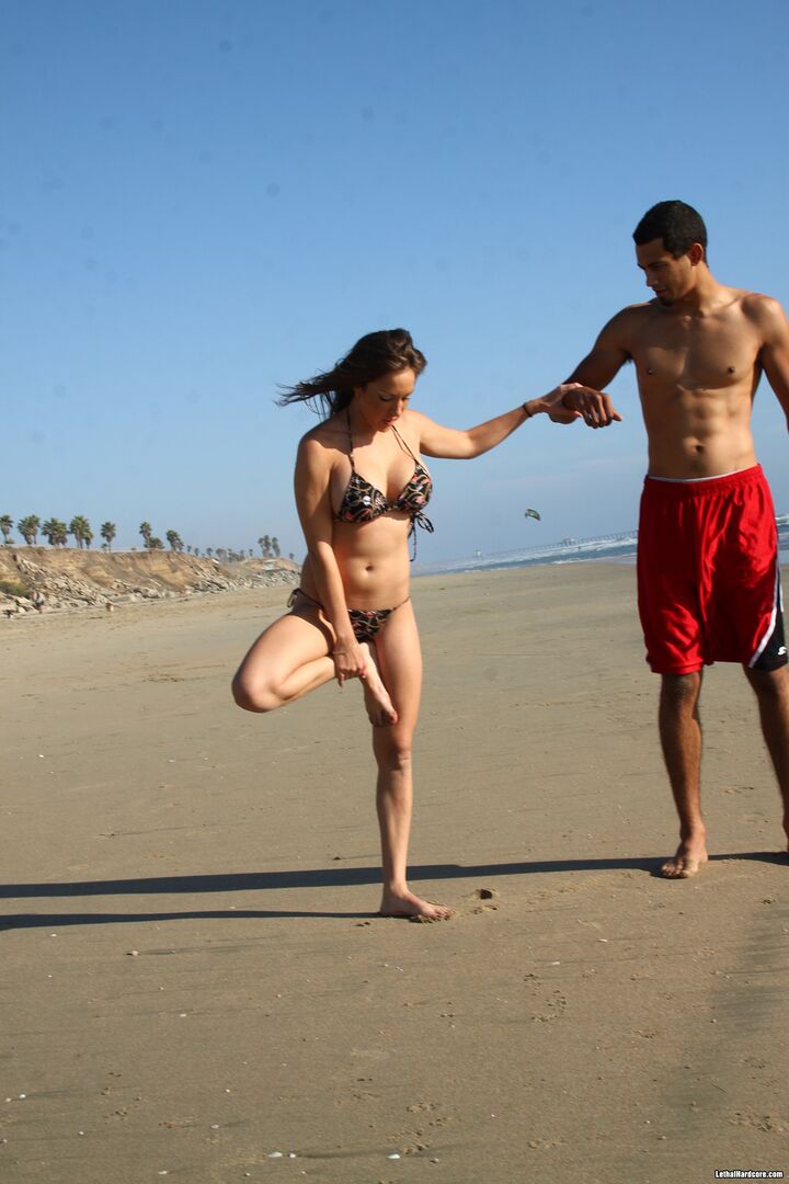 A Day Of Yoga At The Beach Turns Into Blissful Fucking