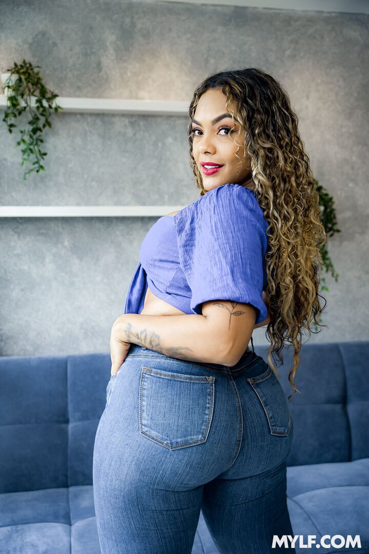Don't Take Pictures Of Your Stepmom Unless You're Ready to Fuck Her