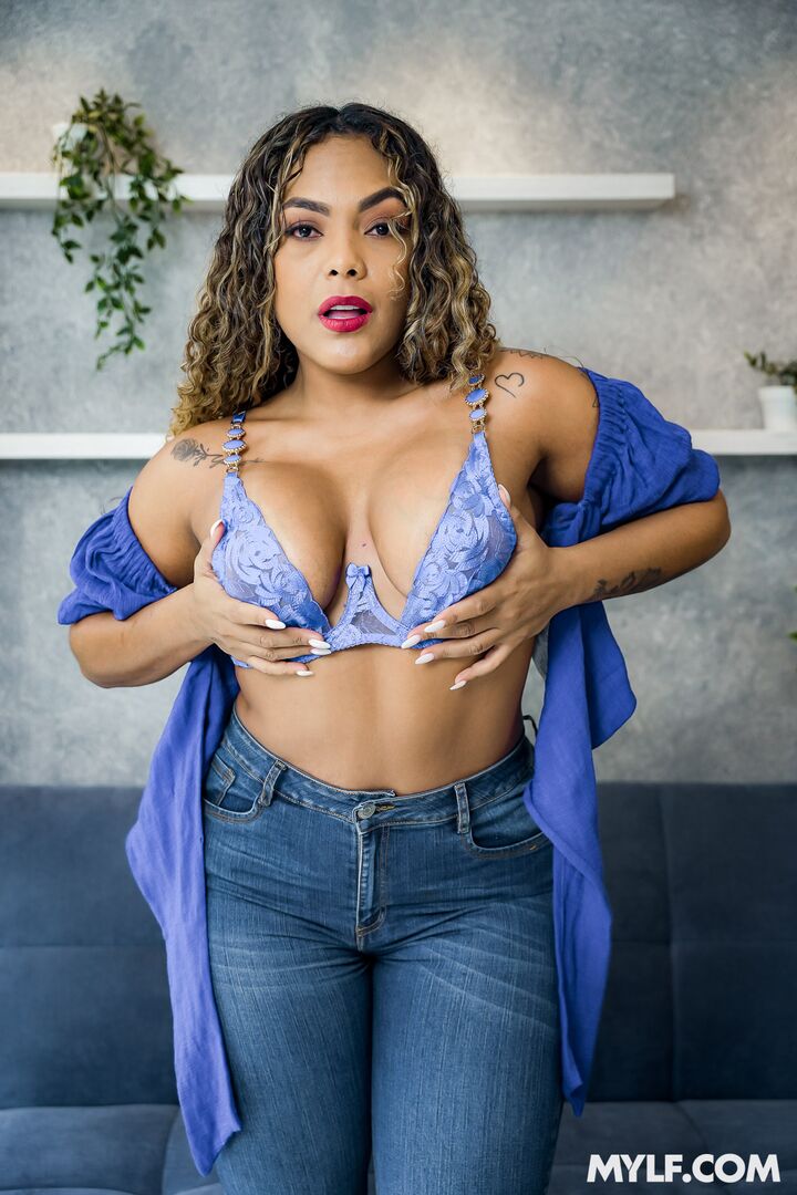 Don't Take Pictures Of Your Stepmom Unless You're Ready to Fuck Her