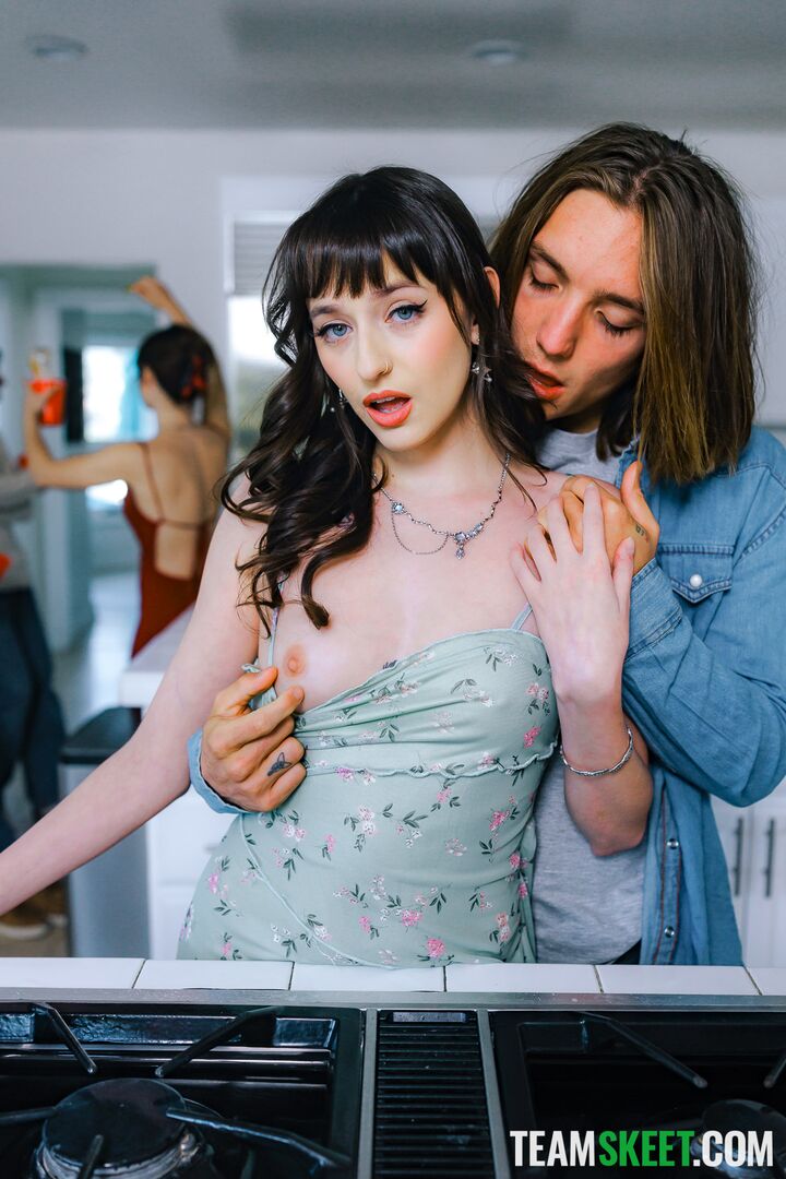Stepbro Takes Lana’s V-Card