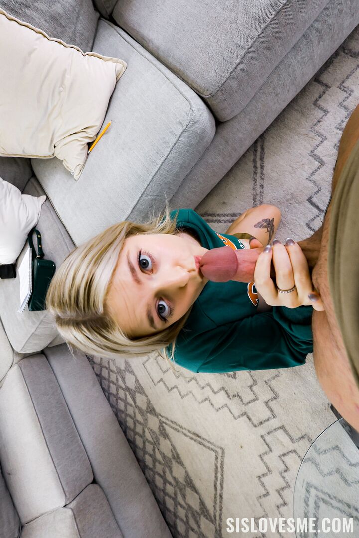 Can You Teach Me How to Lose My Virginity, Big Stepbro?