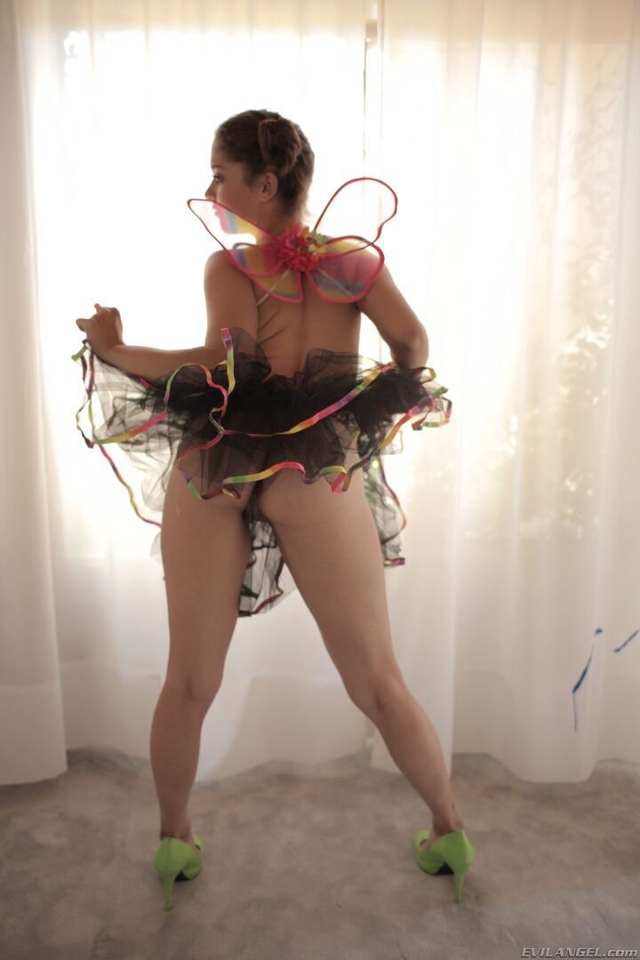 Flexible Lesbian Spinners