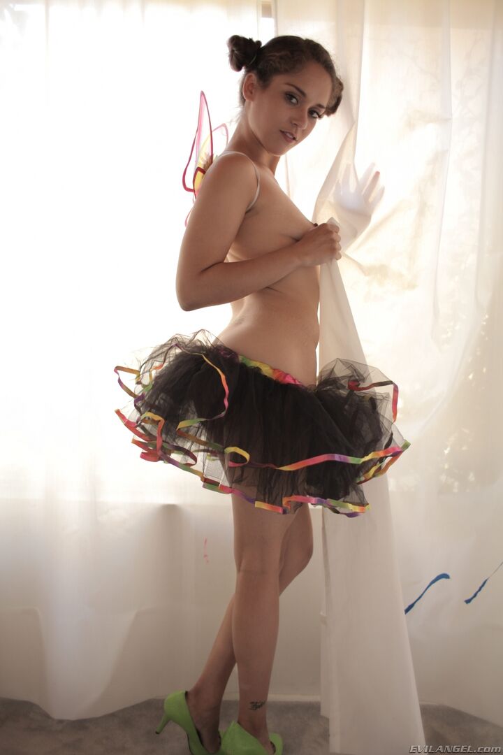 Flexible Lesbian Spinners