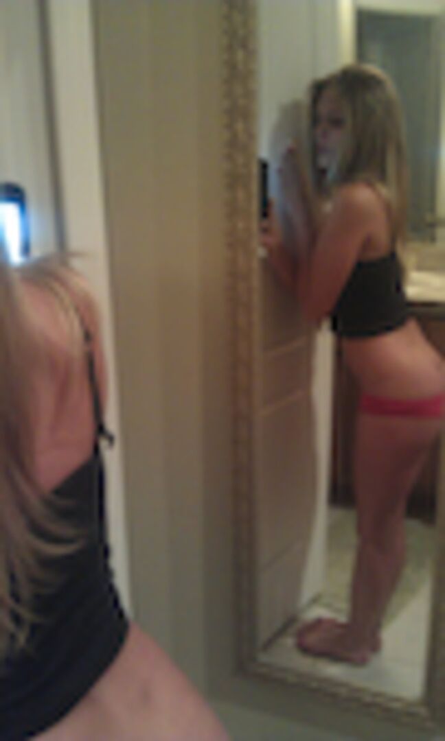 Blonde Cuttie