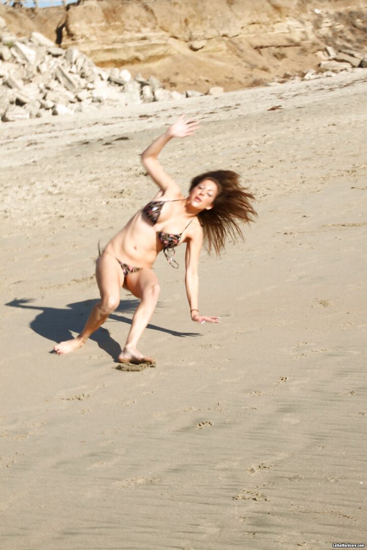 Beach Blanket Pickup Artist Seduces Willing Busty Teen