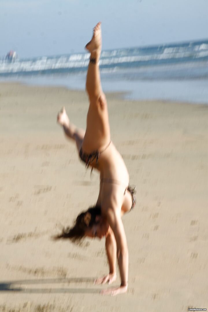 Beach Blanket Pickup Artist Seduces Willing Busty Teen