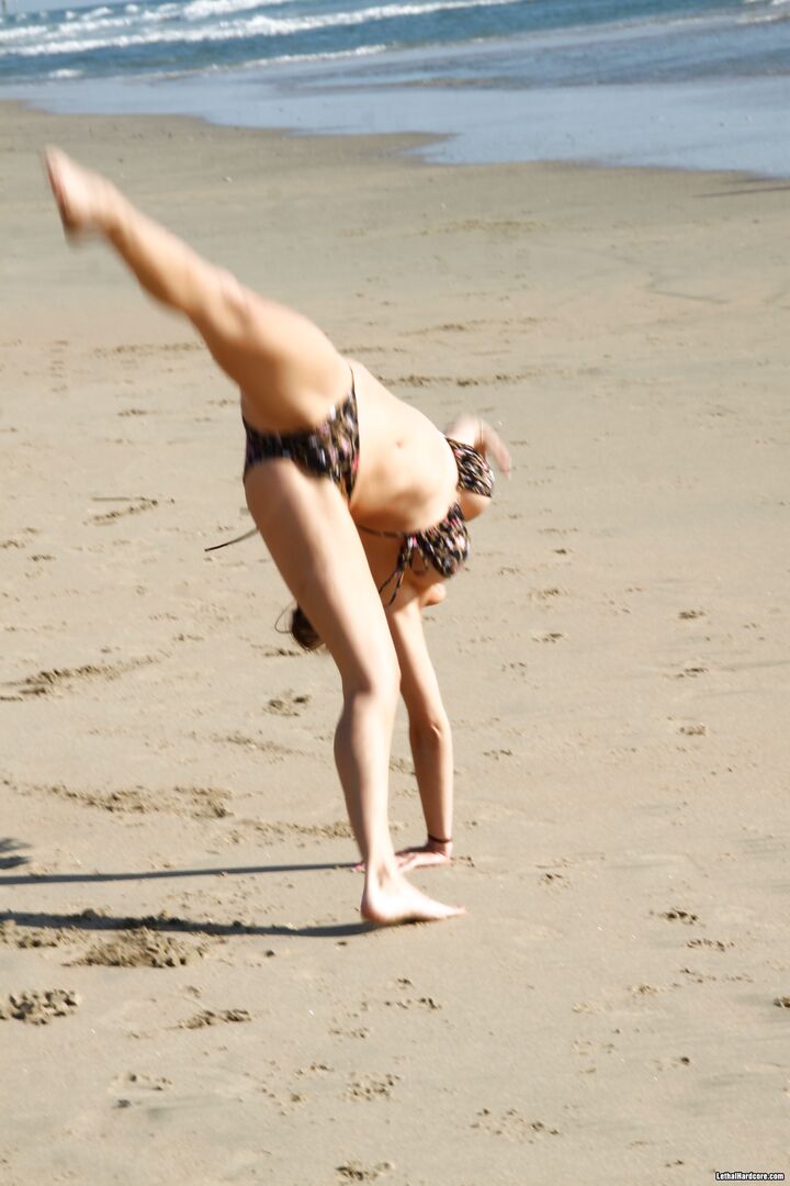 Beach Blanket Pickup Artist Seduces Willing Busty Teen