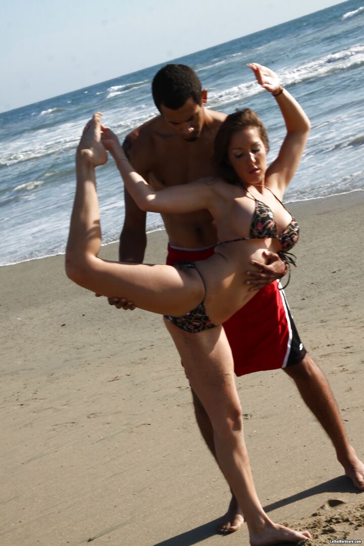 Beach Blanket Pickup Artist Seduces Willing Busty Teen