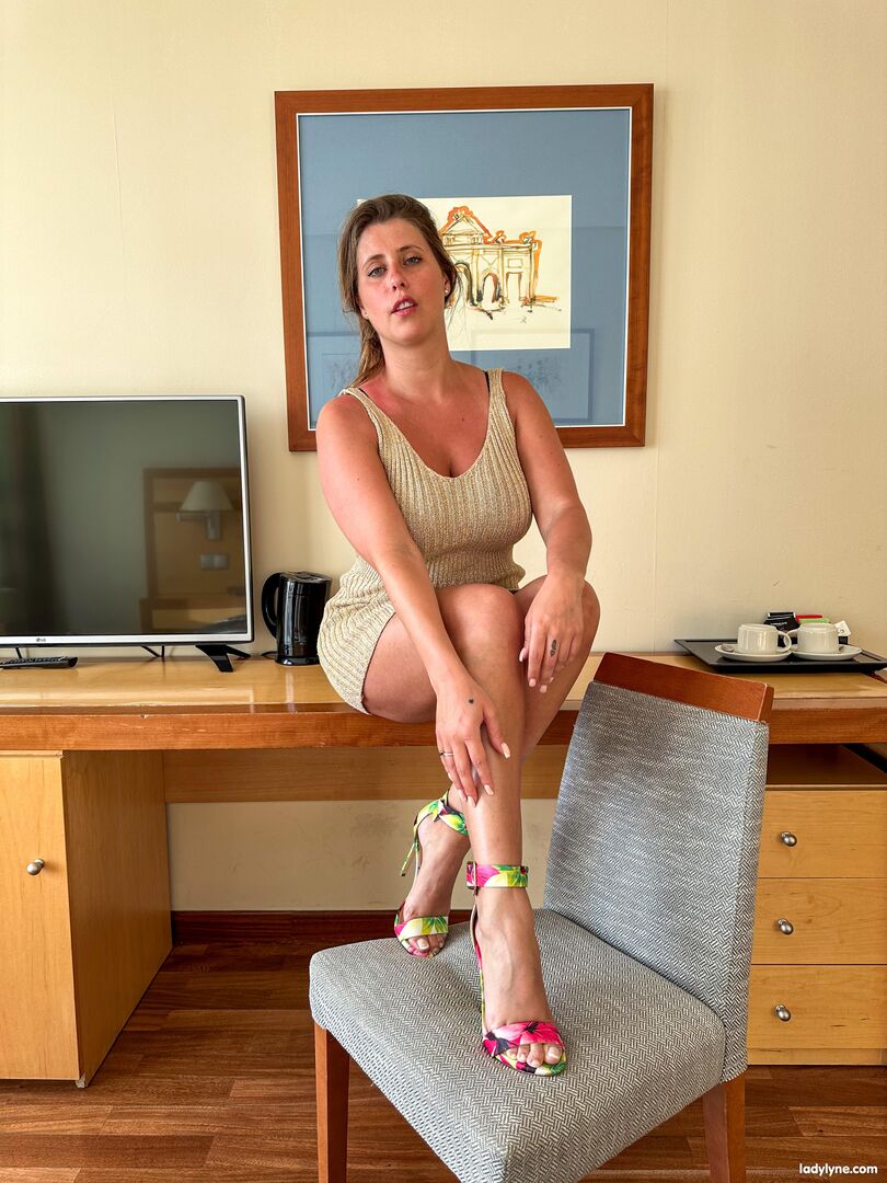 Fucked in a hotel room