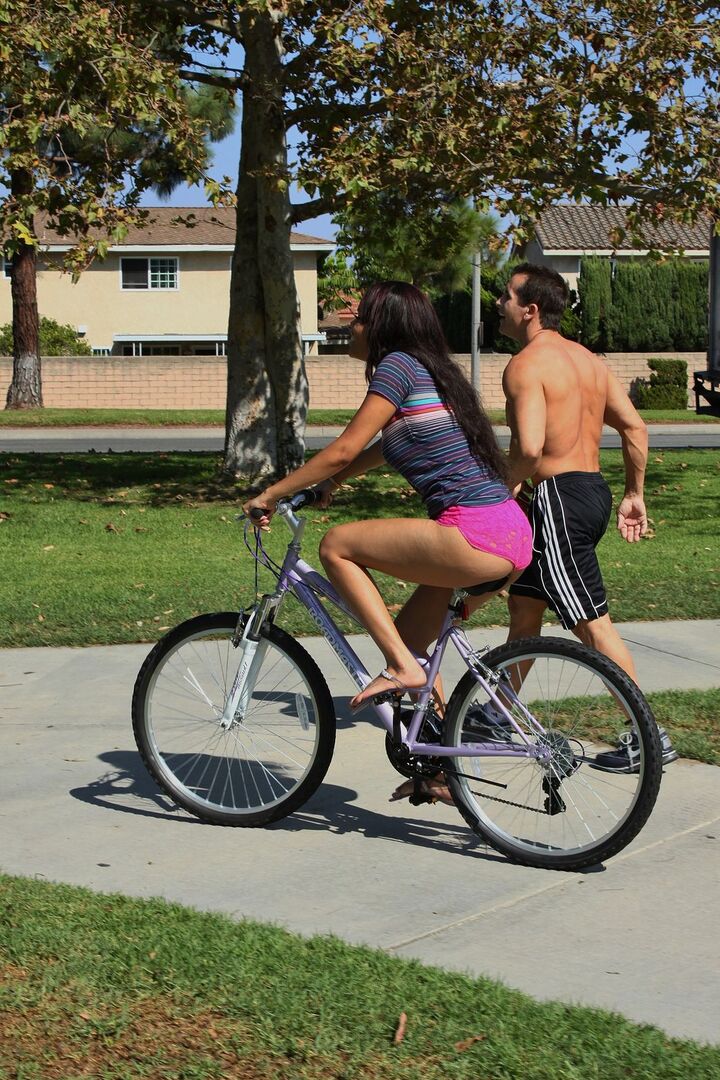 Bambi's Bike Rides Turns Into A Porn Scene Of Pleasure