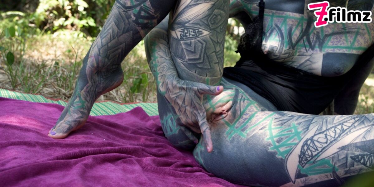 ANAL picnic in PUBLIC - TATTOO couple outdoor FUCK