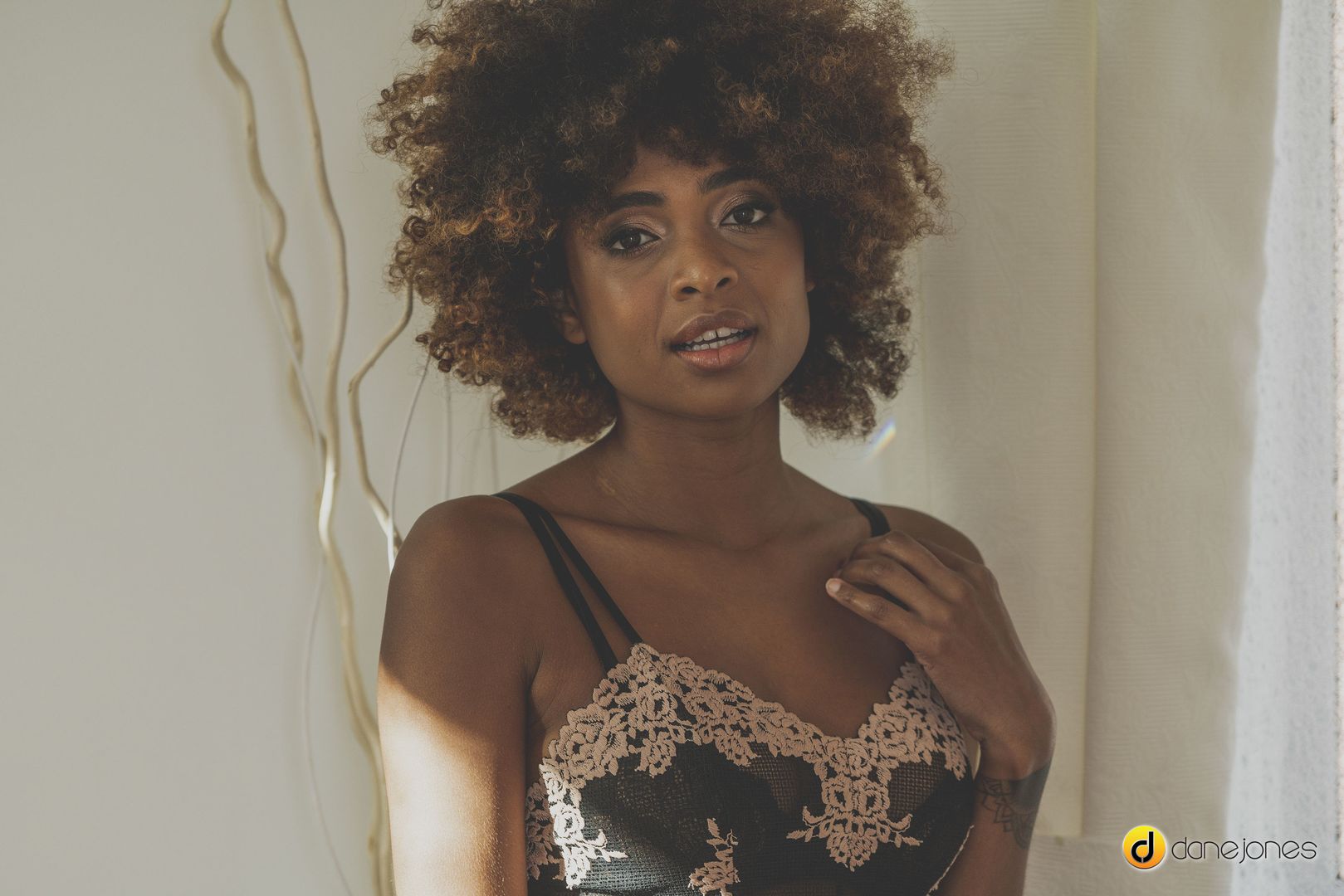 Ebony Latina gets treated right