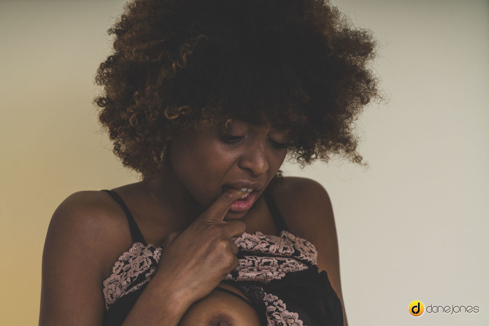 Ebony Latina gets treated right
