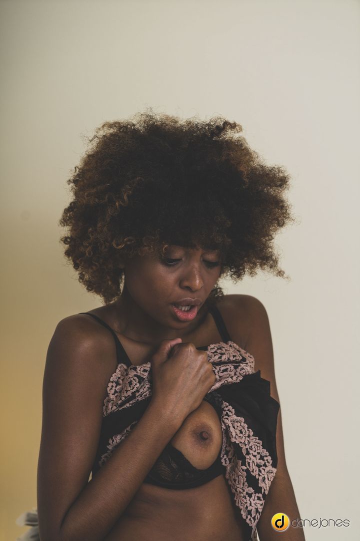 Ebony Latina gets treated right
