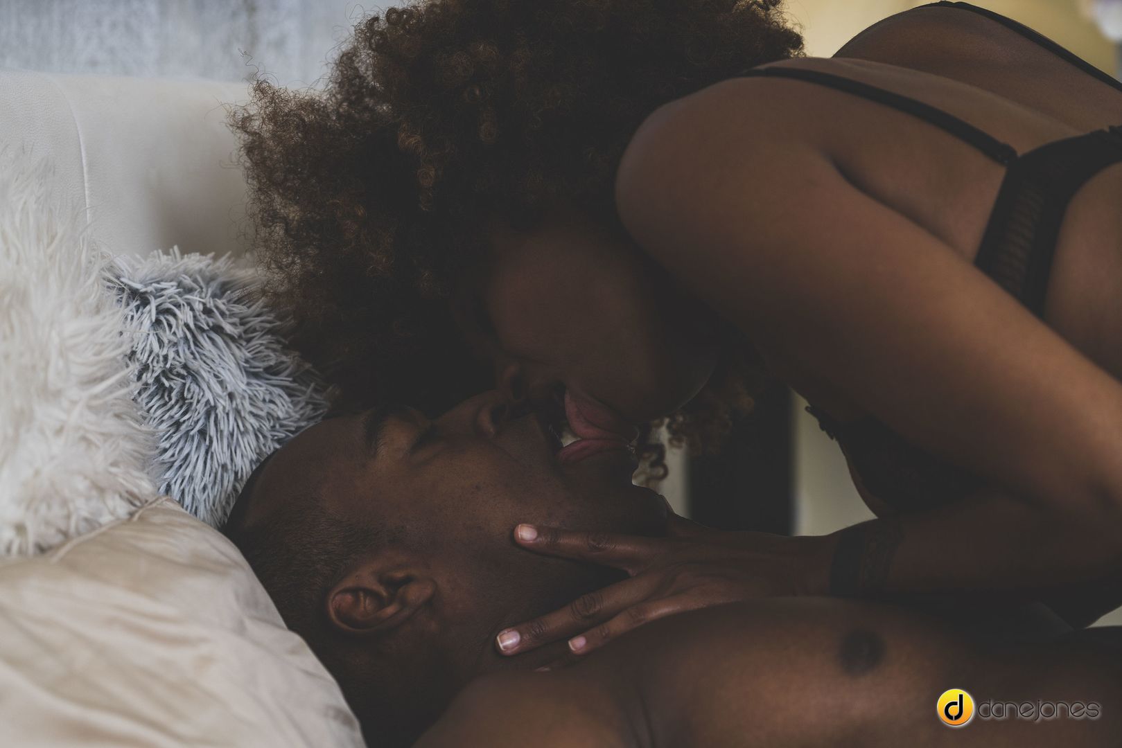 Ebony Latina gets treated right