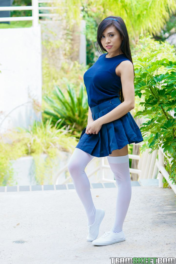 Perky And Petite Oriental Treat