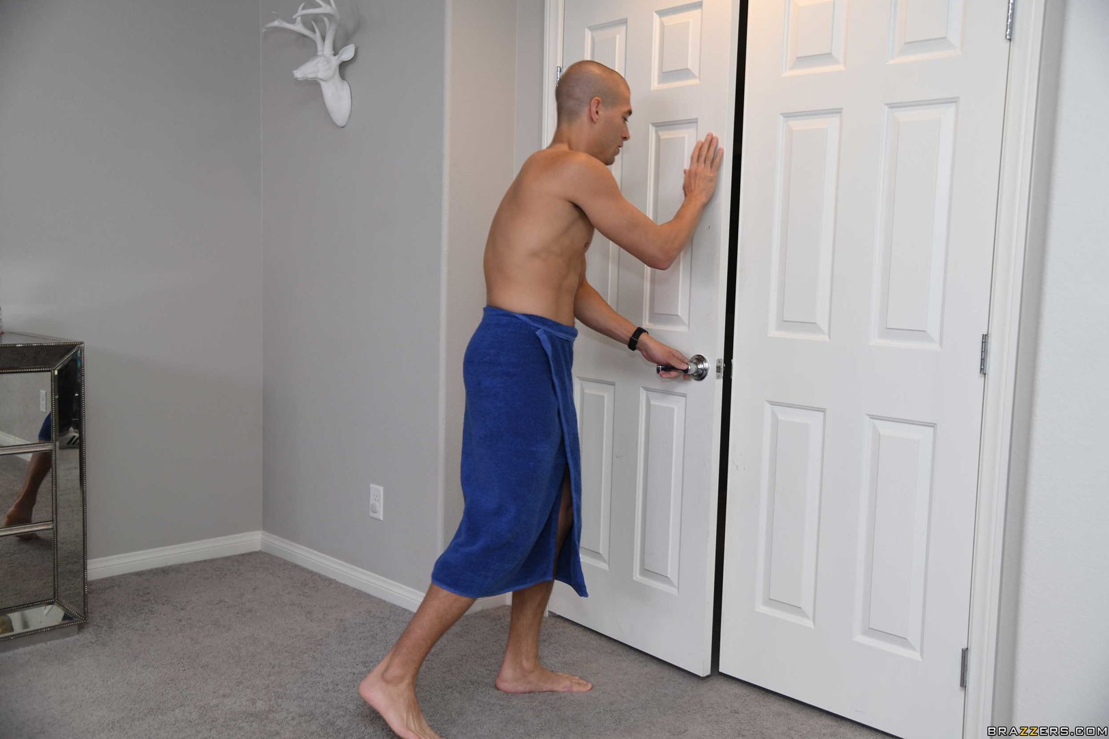 En Suite Sneak