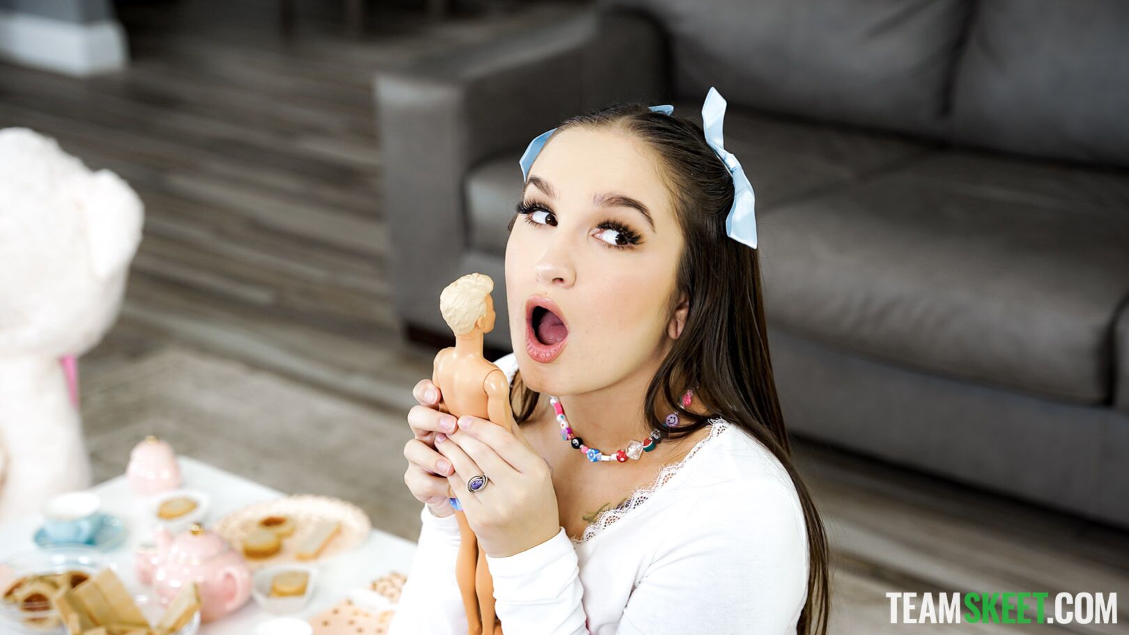 Who Knew a Doll Could Lick a Pussy Like That?