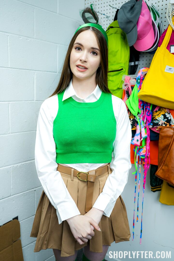 Case No. 8003420 - Take My Pussy, Officer