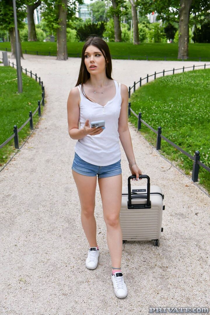 Princess Alice meets a stud who fucks her ass better than her stepbrother