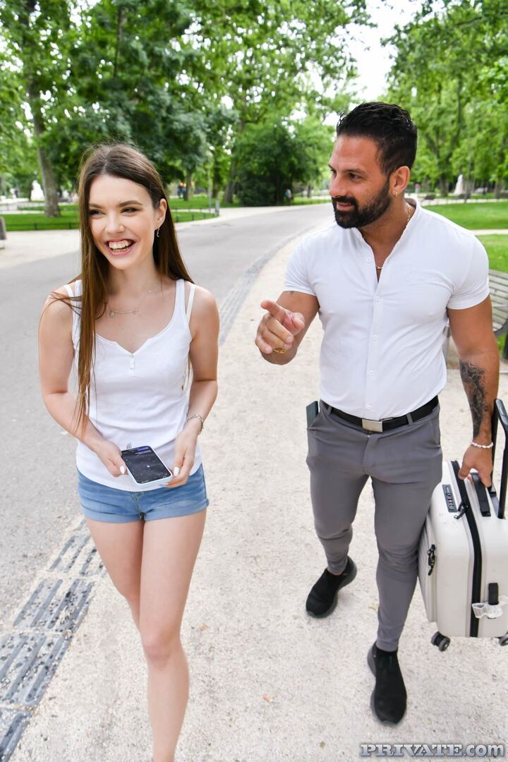 Princess Alice meets a stud who fucks her ass better than her stepbrother