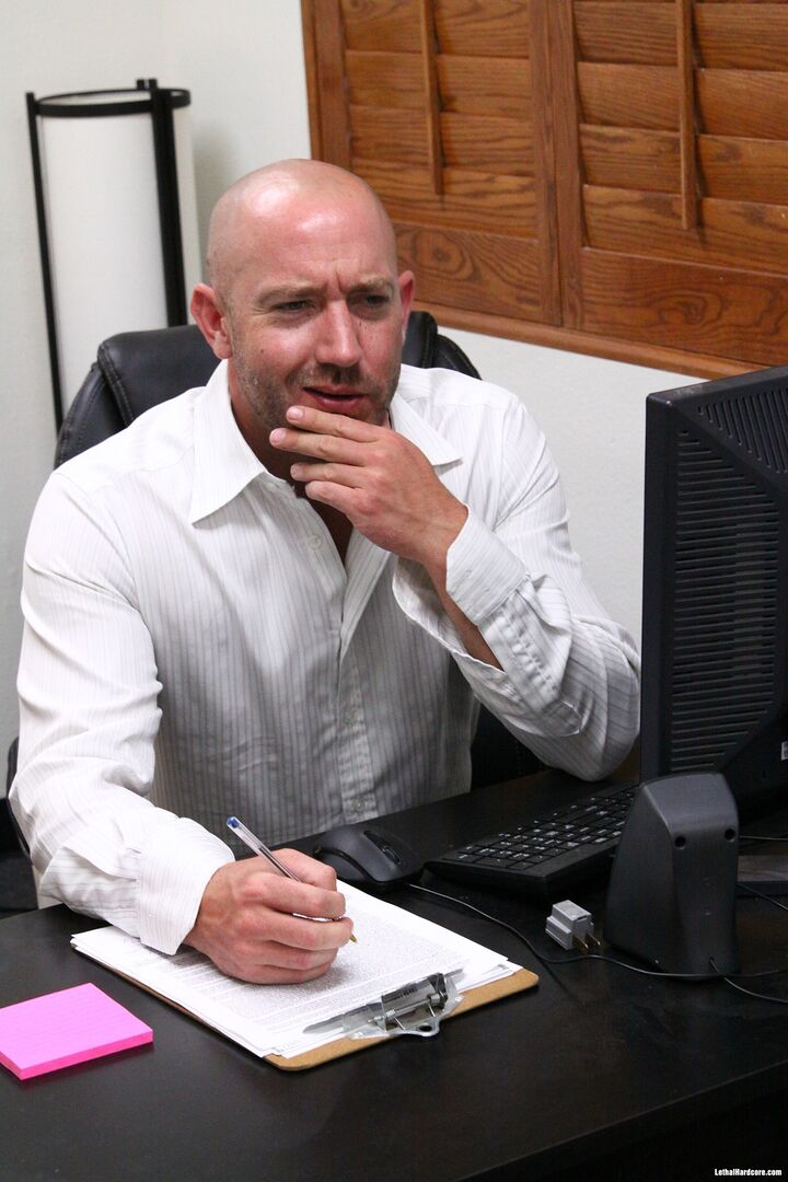 The New Secretary Takes A Huge Dick On Her First Day.